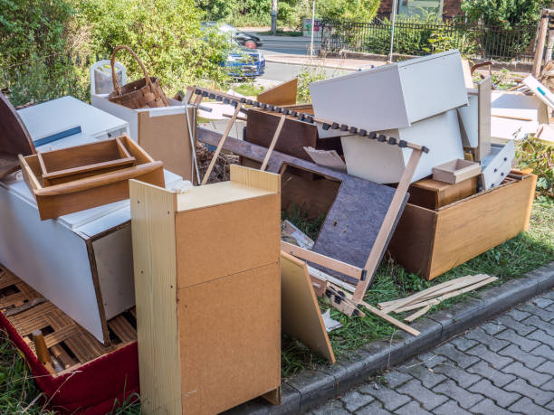 Best Garage Cleanout Services  in Richton, MS